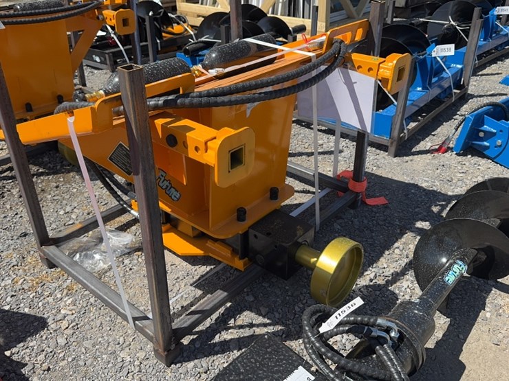 #6086-•-future-skid-steer-hyd-post-driver-image-1