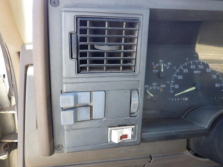 1994-chevrolet-3500-image-30