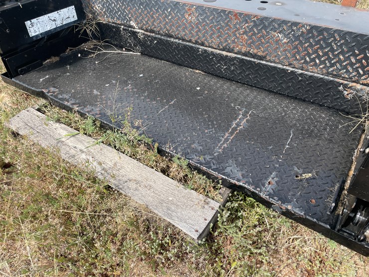 #4065-•-lift-gate-image-8