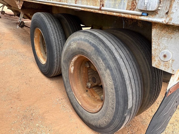 1977-trailmobile-hopper-image-6