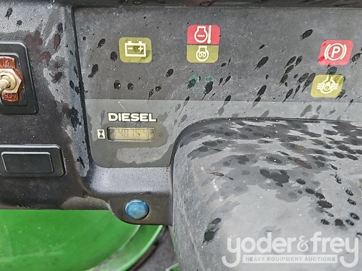 2013-john-deere-gator-image-23