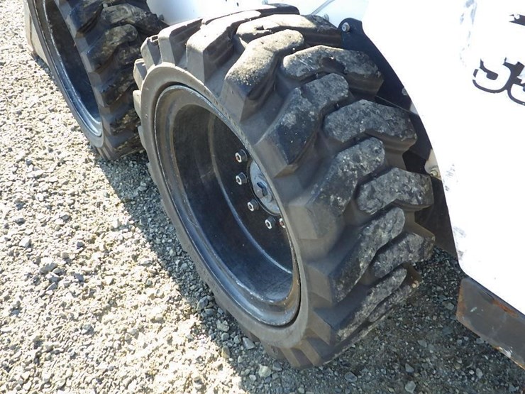 2020-bobcat-s550-image-16