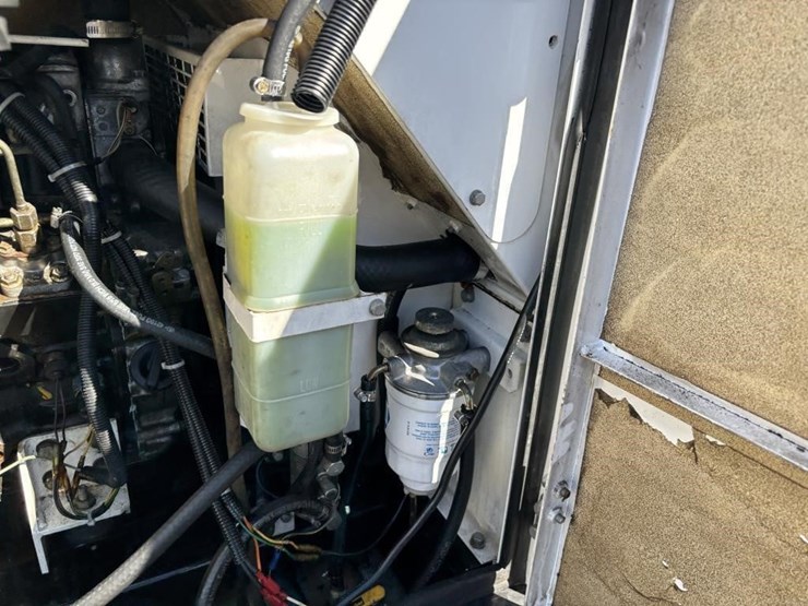 2003-multiquip-dca25usi-image-17