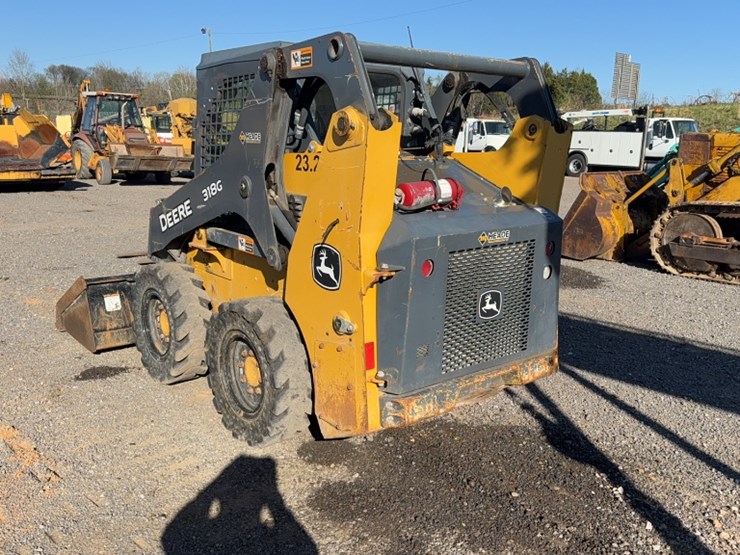 deere-318g-image-8