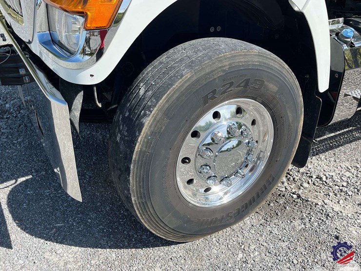 2024-international-hx520-image-7