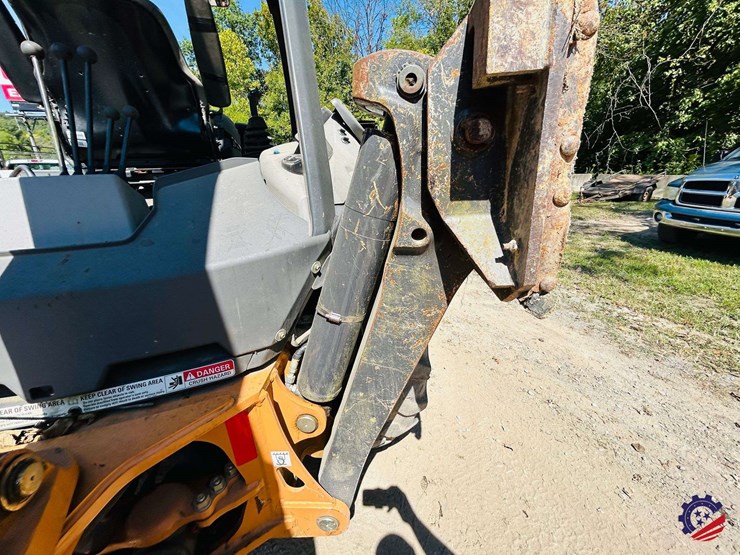 2021-case-580n-image-46