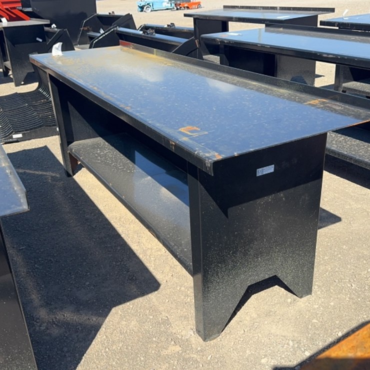 #1017 • 90" METAL WORK BENCH