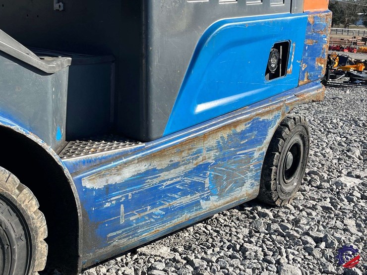 byd-ecb27c-electric-counterbalanced-forklift-image-22