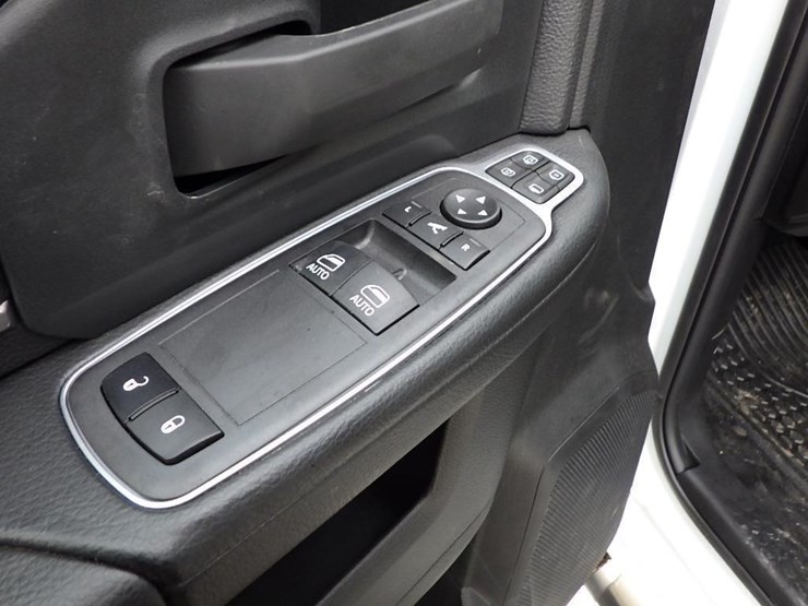 2024-dodge-ram-2500-image-34