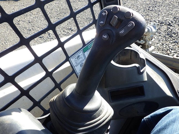 2020-bobcat-s450-image-27