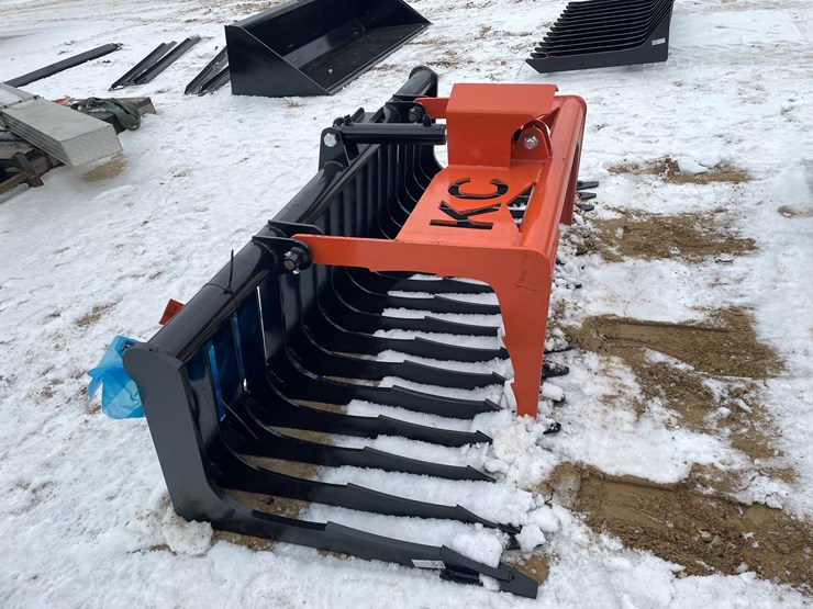 #2039-•-skid-steer-mount-skeleton-grapple-bucket-image-4