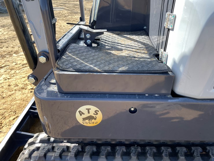 #1031-•-new-ats-me18-mini-excavator-image-17