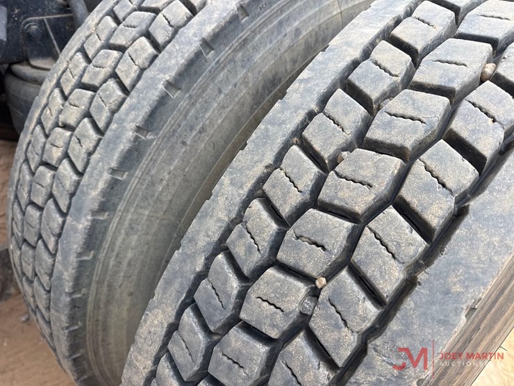 kenworth-w900-image-19