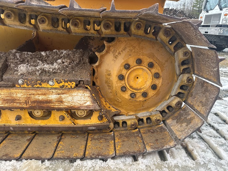 deere-550k-lgp-image-68