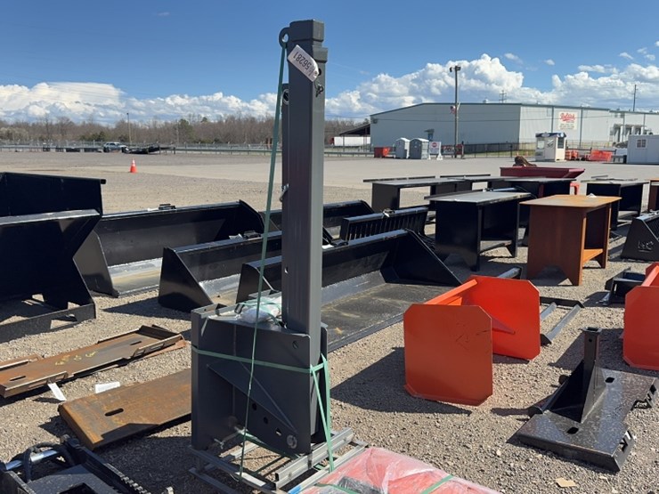 #1054-•-forklift-telescoping-boom-pole-image-1