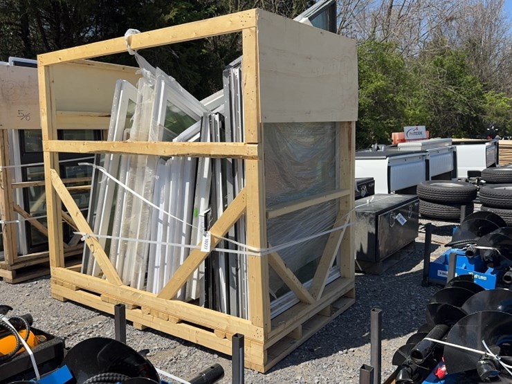 #6098-•-crate-of-various-sized-windows-image-1