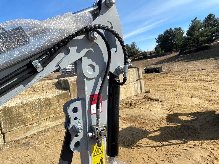 #1032-•-new-ats-me18-mini-excavator-image-26