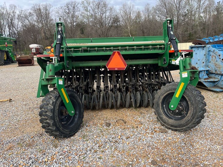 2010-great-plains-3p1006nt-image-3