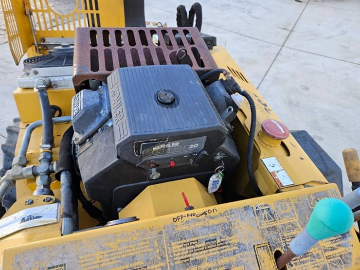 2007-vermeer-v2050-image-18