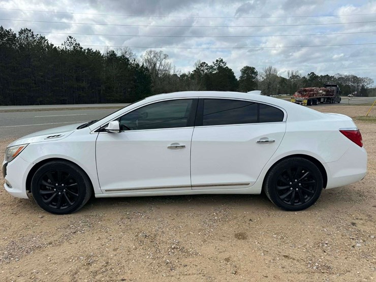 2016-buick-lacrosse-leather-fwd-4d-sedan-3.6-6cyl.-gasoline-(137,344-miles)-image-2