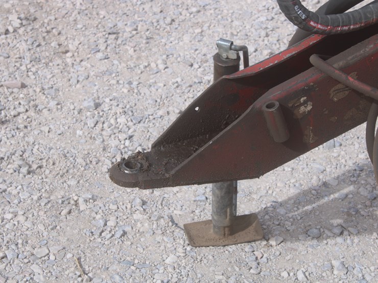 #1041-•-case-ih-8370-mower-conditioner-image-11