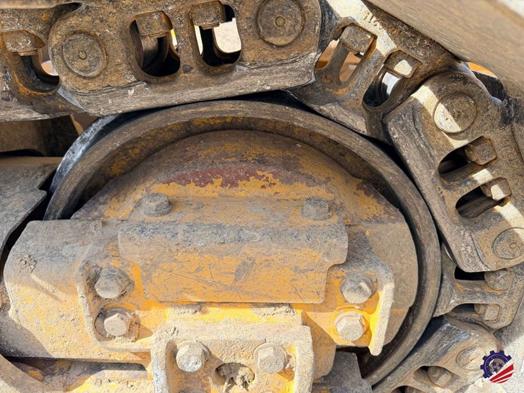 2018-komatsu-d51exi-24-image-11