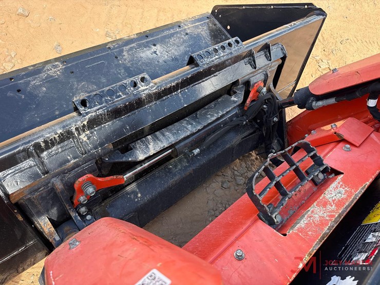 2021-kubota-svl75-2-image-7