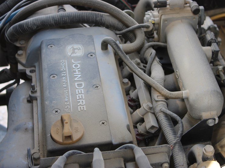 john-deere-gator-image-22