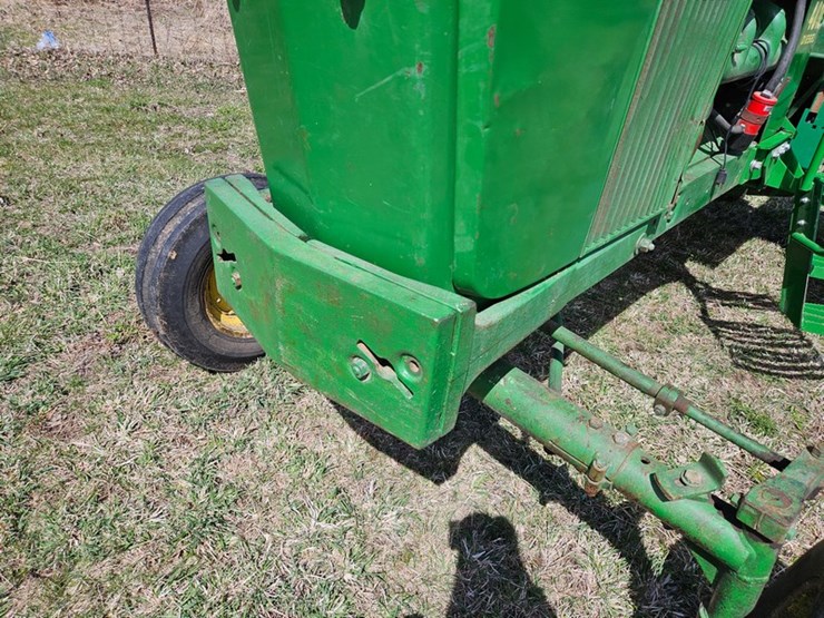 john-deere-4010-image-9