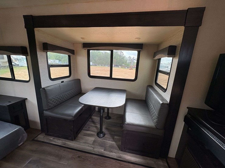 2022-open-range-by-highland-ridge-travel-trailer-image-18