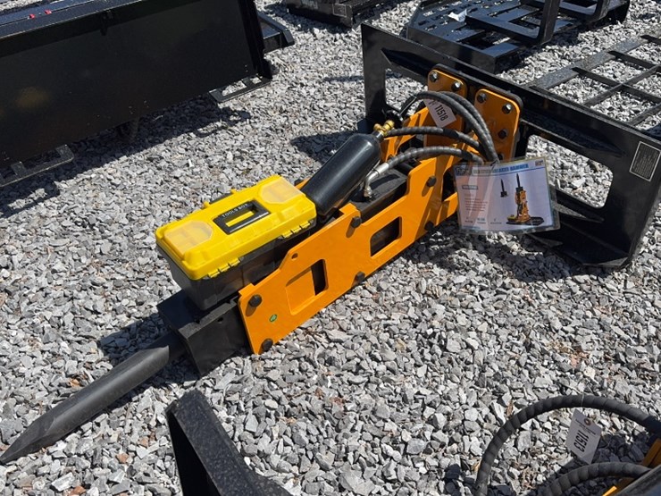#6062-•-future-skid-steer-hyd-breaker-image-2