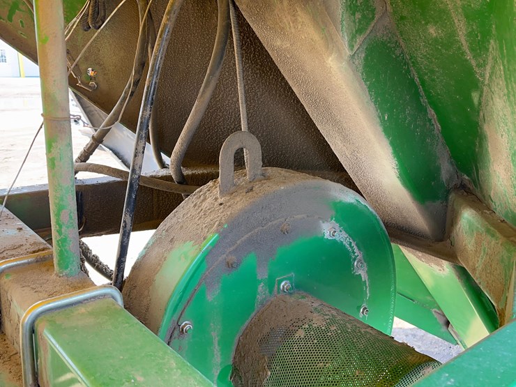 john-deere-1890-image-32