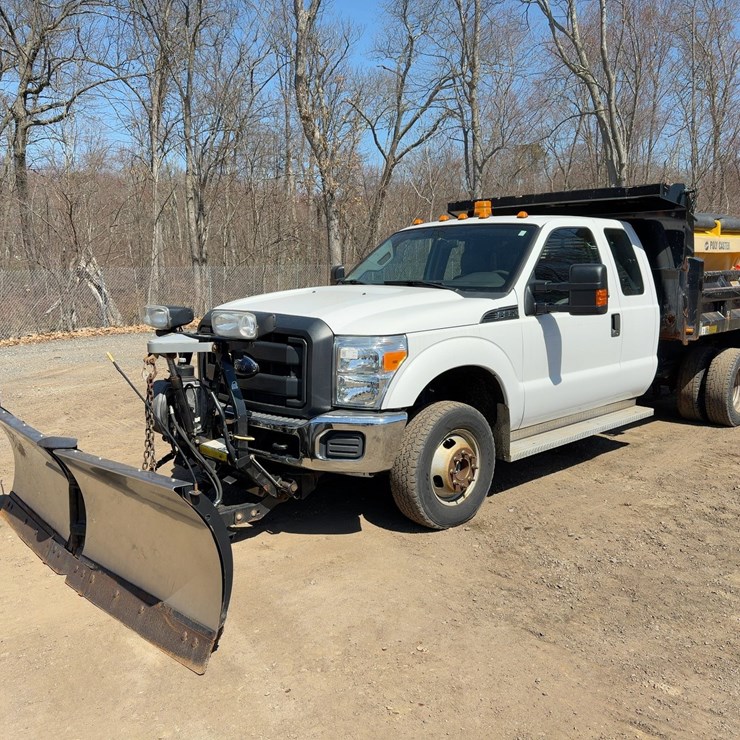 2014 FORD F350 XL