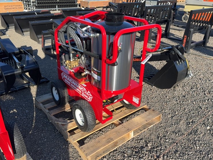 #2070-•-magnum-4000-portable-pressure-washer-image-2