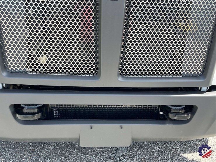 2025-kenworth-t380-image-17