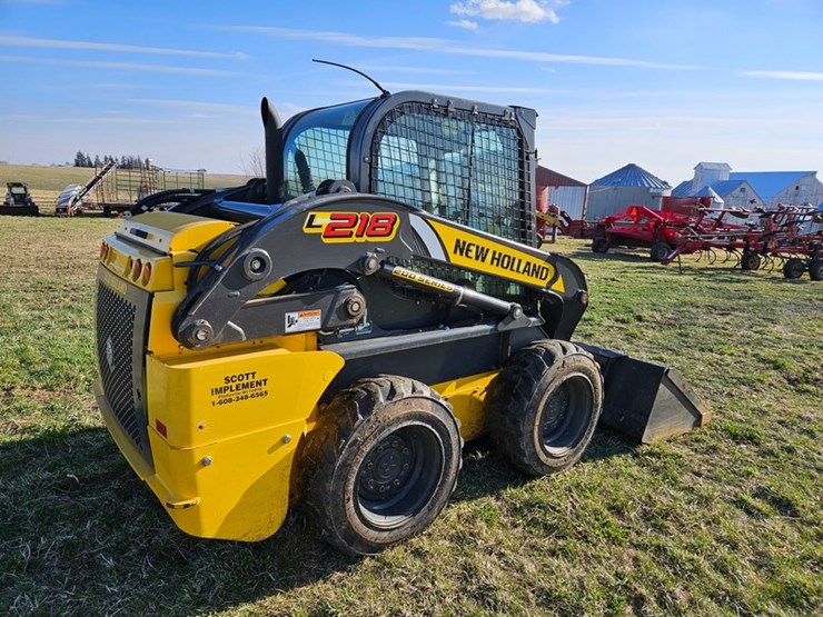 new-holland-l218-image-5