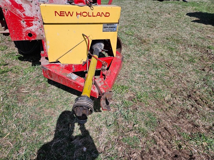 new-holland-355-image-9