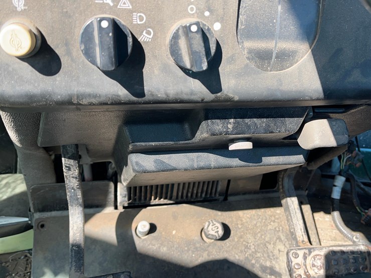 john-deere-8760-image-38