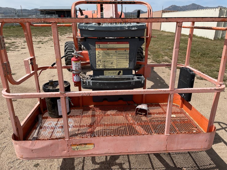 #3999-•-jlg-lift-600-aj-image-40