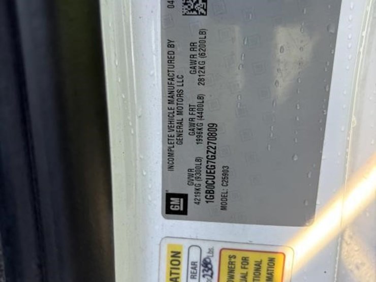 2016-chevrolet-silverado-2500-image-16