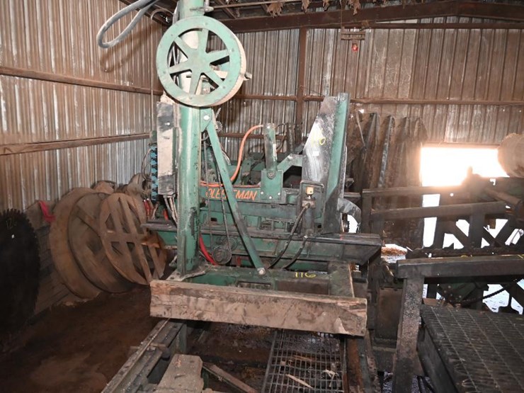 #116-•-cleereman-38-3hb-carriage-and-track-image-6