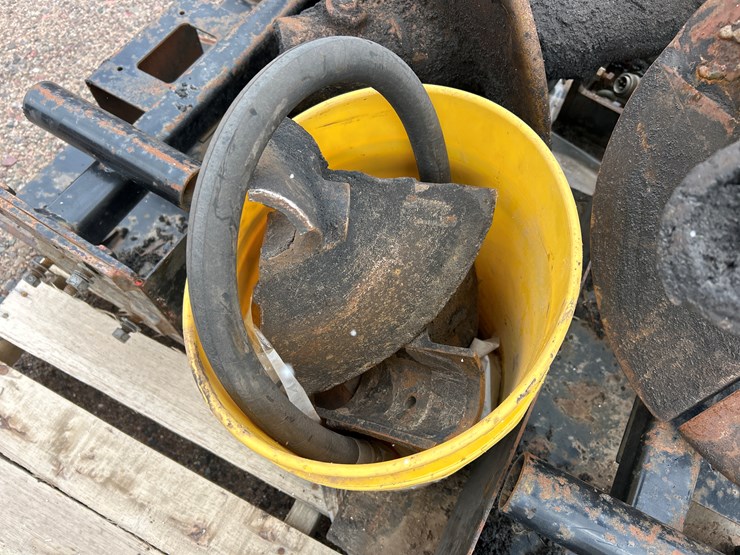 caterpillar-ap-1055b-image-58