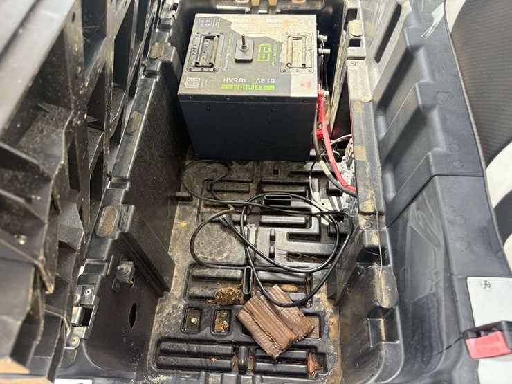 2023-bintelli-electric-golf-cart-w/-on-board-charger-image-19