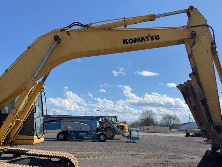 komatsu-pc200-lc-6le-image-5
