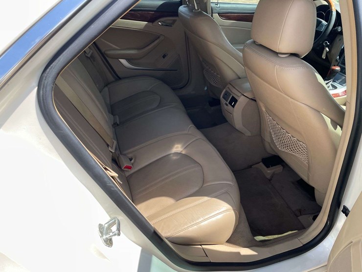 2011-cadillac-cts-4-door-sedan-(182,813-miles)-image-16