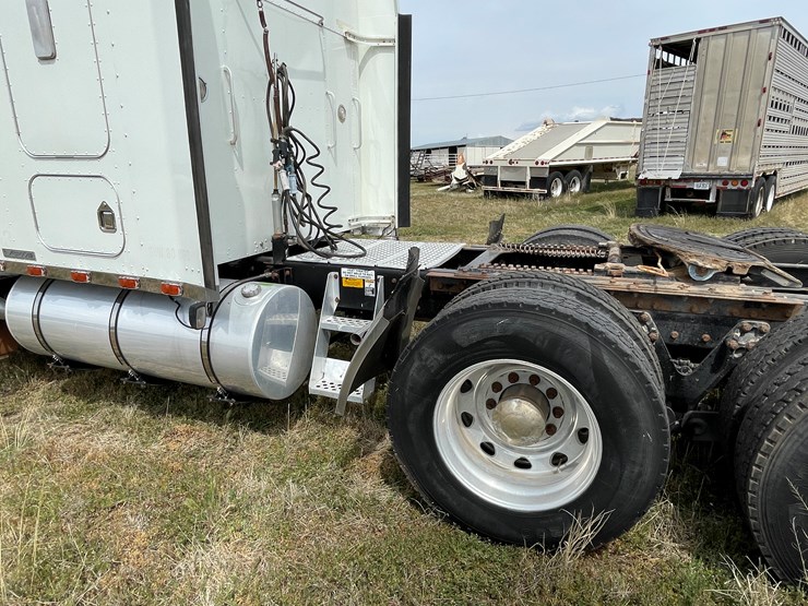 2000-kenworth-w900l-image-11