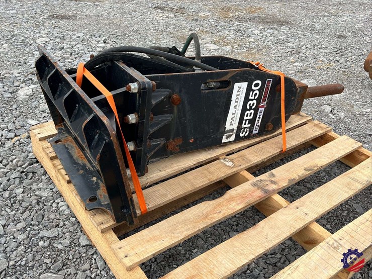 2017-paladin-sfb350-mini-skid-hydraulic-hammer-attachment-image-5