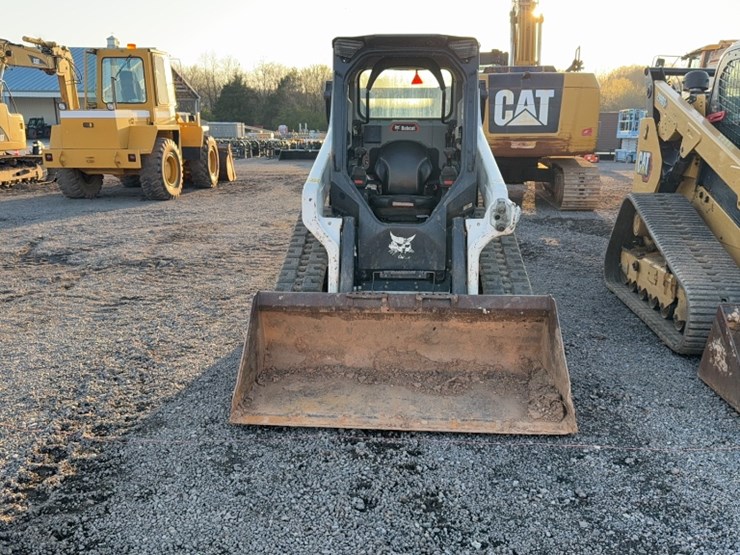 2020-bobcat-t64-image-2
