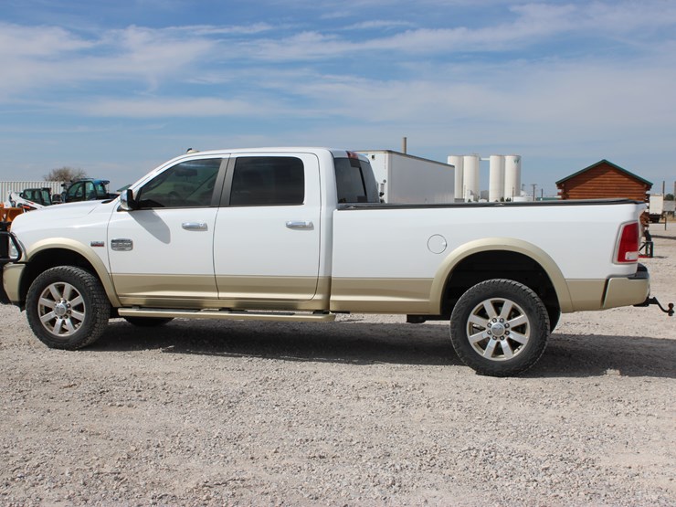 2015-ram-2500-laramie-longhorn-image-11