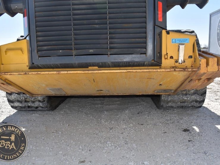 2020-deere-333g-image-28